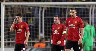 Mourinho's woes continue as Manchester United lose again