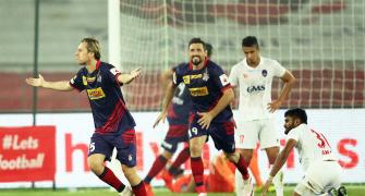 ISL: 10-man Dynamos rally in enthralling draw vs Kolkata