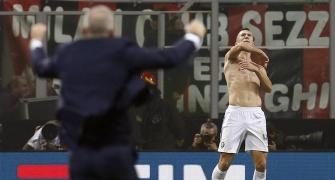 Inter's Perisic snatches last-gasp draw in Milan derby