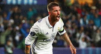Ramos out for six weeks; Barca goalkeeper injured