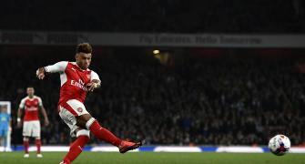 Transfer deadline day: Arsenal's Oxlade-Chamberlain to join Liverpool?