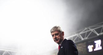 Calls for Wenger to be replaced as Arsenal stare at another exit