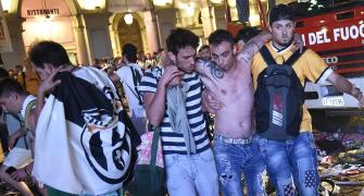 Bomb scare sparks stampede among Juventus fans in Turin