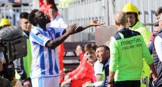 Italians and racism in sport: UN hails Pescara's Muntari for walk-off