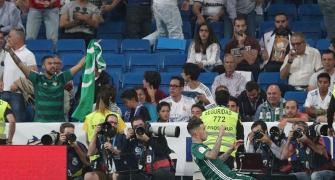 Real Madrid stunned by last-gasp Sanabria header for Betis