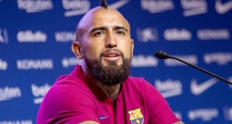 New Barca signing Vidal determined to win three Champions Leagues