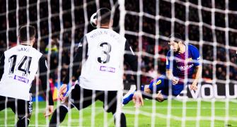 Football Briefs: Suarez puts Barca on course for another Cup final