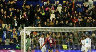 Struggling Real Madrid held by Levante