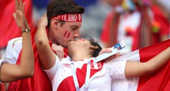 Peru fans outnumber France's 7-to-1 in Yekaterinburg