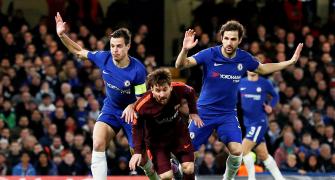 Conte says Chelsea should be ready to suffer at Barca