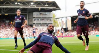 EPL PHOTOS: Arsenal thrash Fulham 5-1; Chelsea win