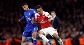 Aubameyang, Ozil inspire Arsenal comeback against Leicester