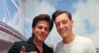 PIX: SRK hosted by Arsenal's Ozil at the Emirates