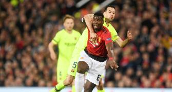 Barca have advantage but Pique still wary of United