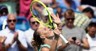 Barty stunned by Kuznetsova in Cincinnati semis