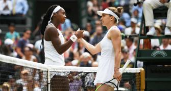 PHOTOS: Halep ends Gauff's Wimbledon dream