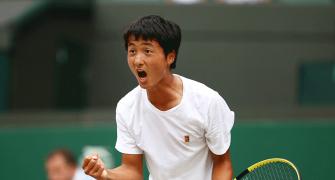 Wimbledon: Japanese teen wins historic junior title