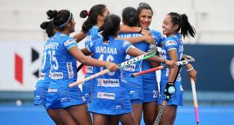 Indian women's hockey team raises Rs 20 lakh