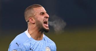 Man City's Jesus, Walker test positive for COVID-19