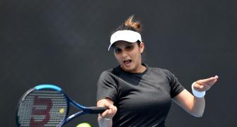 Injury cuts short Grand Slam return for Sania Mirza