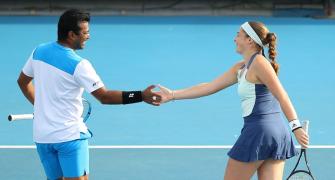 India @Aus Open: Paes-Jelena advance in mixed doubles