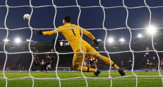 FA Cup PIX: Saints hold Spurs with late leveller