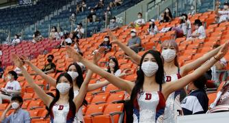 No beer or chicken but South Korean fans are back