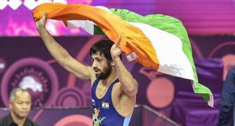 Ravi Dahiya retains Asian wrestling title