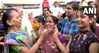 Villagers celebrate Bhavina's silver with 'garba'