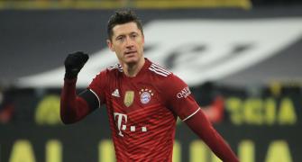 Bayern ride on Lewandowski; Vinicius shines for Real
