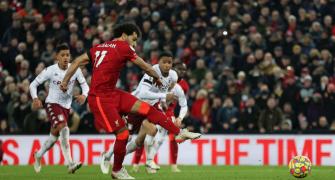 EPL PIX: Salah spoils Gerrard's Anfield return