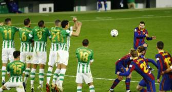 PIX: Messi, Trincao give Barca comeback win; PSG score