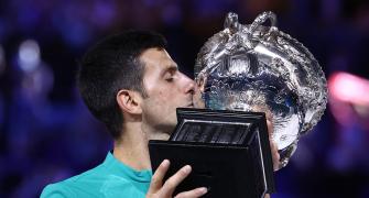 Djokovic continues love affair with Australian Open