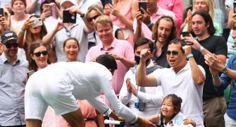 Djokovic gifts his racquet to a fan, wins hearts