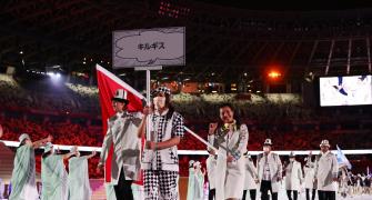 Kyrgyzstan, Tajikistan mask-shy at Games opening