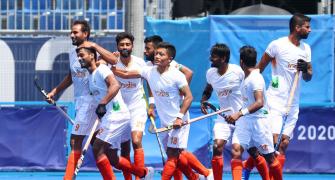 India beat Argentina, enter men's hockey last 8