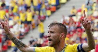 Euro 2020: Ukraine's Yarmolenko joins bottle bad boys