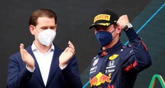 Verstappen dominates Hamilton to clinch Styrian GP