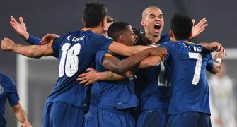 PIX: 10-man Porto stun Juventus; Dortmund down Sevilla