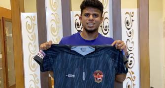 I-League winning keeper auctions jersey to raise funds