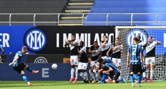 Champions Inter finish season with Udinese rout