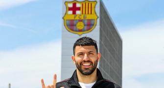 Barcelona sign Sergio Aguero from Man City