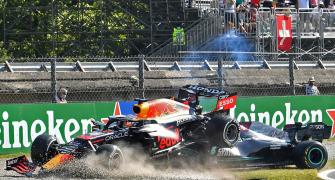Hamilton and Verstappen blame each other for crash