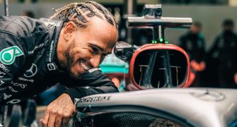 Hamilton calls for 'non-biased' F1 stewards