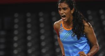 Sindhu canters into Singapore Open final