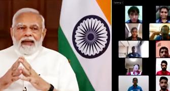 Modi gives success mantra to India's CWG contingent