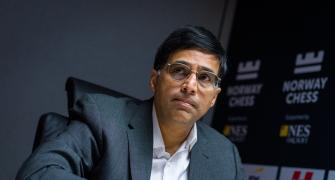 Norway Chess: Anand loses; Carlsen surges ahead