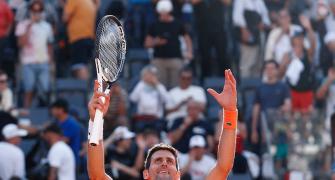 Djokovic advances in Rome