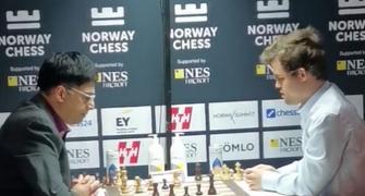 Anand beats Carlsen in blitz event of Norway Chess