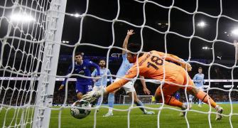 League Cup: Liverpool survive; City see off Chelsea